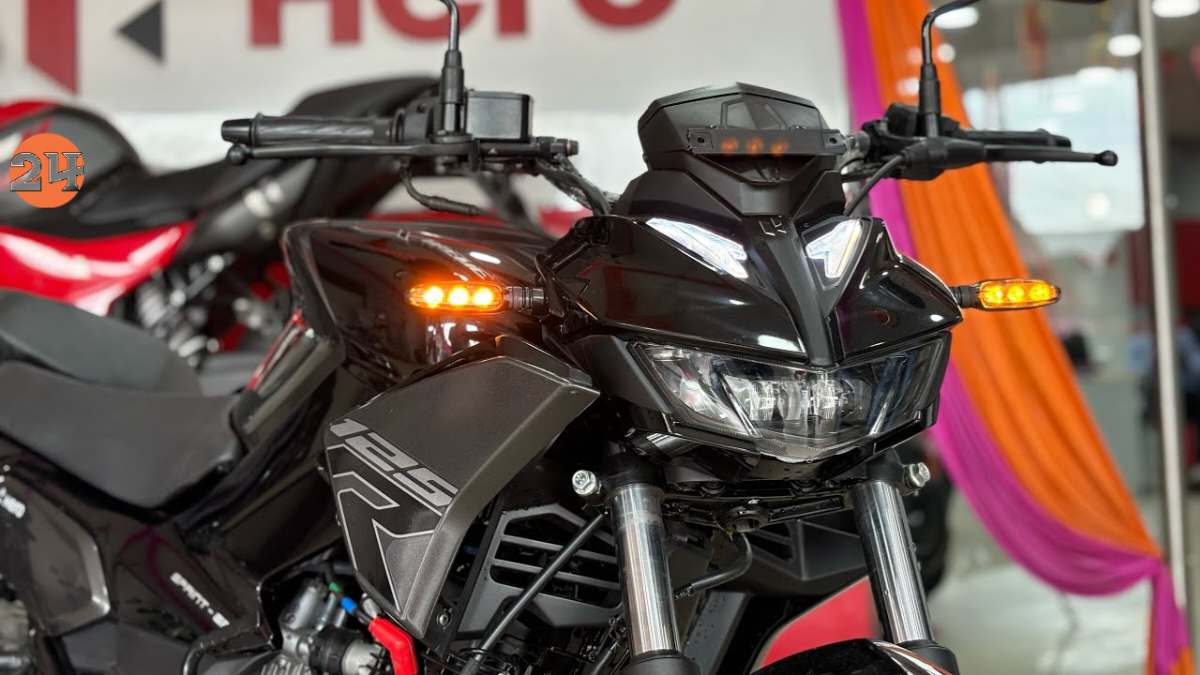 सिर्फ ₹22,000 देकर घर ले जाएं शानदार डिजाइन वाली Hero Xtreme 125r बाइक, मिलेगा 65 kmpl का जबरदस्त माइलेज! सिर्फ ₹22,000 देकर घर ले जाएं शानदार डिजाइन वाली Hero Xtreme 125 बाइक, मिलेगा 65 kmpl का जबरदस्त माइलेज!